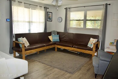 6731 Mopsy Ln, Jacksonville, FL 32210 - photo 5