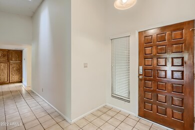 5-468818461-09 Foyer