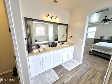 13741 Olney Ave, Horizon City, TX 79928 - photo 5