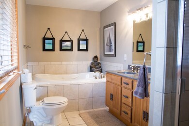 IMG_6829-3 master bath