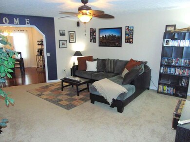 208 Warren Cir, Shelbyville, TN 37160 - photo 2