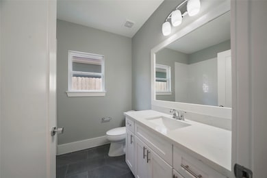 1738 Ebony Ln, Houston, TX 77018 - photo 6