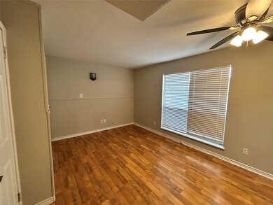 1412 Hawthorne St unit 4, Houston, TX 77006 - photo 5