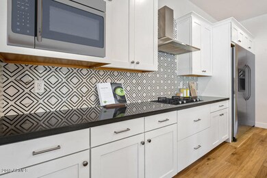 8718 N 9th Ave, Phoenix, AZ 85021 - photo 6