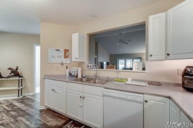 1601 Madison Place, Wapakoneta, OH 45895 - photo 5