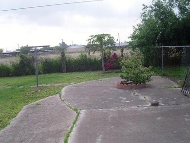 153 Colorado St, Donna, TX 78537 - photo 3