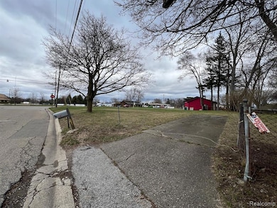 1436 E Pierson Rd, Flushing, MI 48433 - photo 6