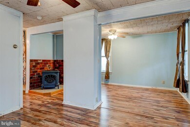 215 Park St, Waynesboro, PA 17268 - photo 5