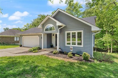 4631 Shadyview Dr, Floyds Knobs, IN 47119 - photo 2