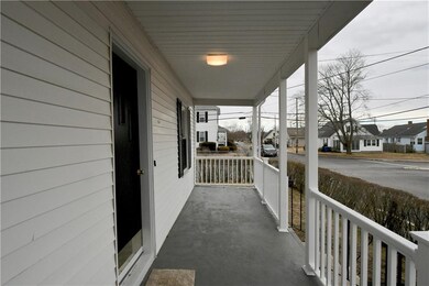 18 Windsor Rd, Pawtucket, RI 02861 - photo 4