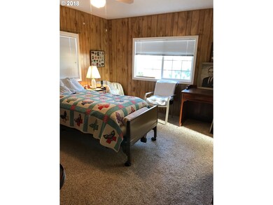 Bedroom, Primary