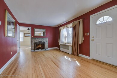 37 Ravine Dr Matawan NJ 07747-large-004-