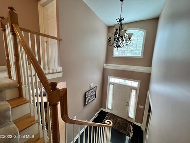 879 Maura Ln, Schenectady, NY 12302 - photo 4