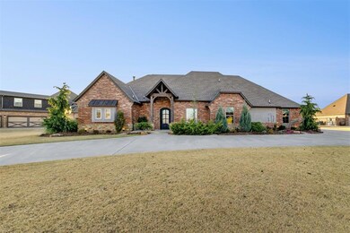 1401 N Golden Bell Way, Mustang, OK 73064 - photo 3