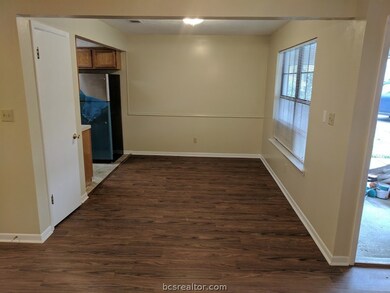 1001 Autumn Cir unit A, College Station, TX 77840 - photo 7