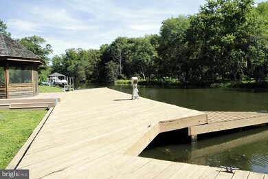 1021 Potomac Dr, Stafford, VA 22554 - photo 7