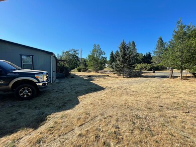 230 Almond St, Merlin, OR 97532 - photo 2
