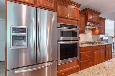 35 Pilgrim Cir, Nashua, NH 03063 - photo 7