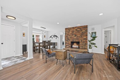 418 Kipling Ct, Wheaton, IL 60187 - photo 6