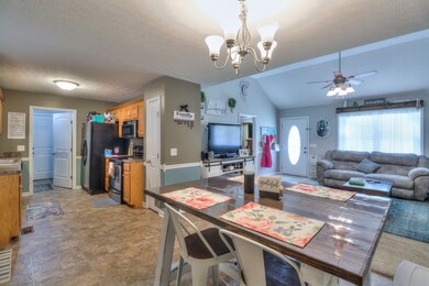 135 Indian Springs Cir, Manchester, TN 37355 - photo 7