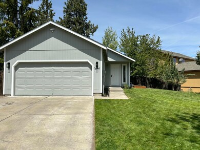 1644 SE Riviera Dr, Bend, OR 97702 - photo 2