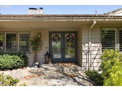 18042 Skyland Cir, Lake Oswego, OR 97034 - photo 5