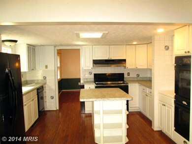 210 Limestone Ln, Locust Grove, VA 22508 - photo 2