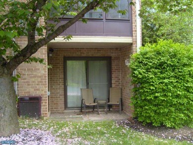 135 Woodstream Dr, Norristown, PA 19403 - photo 2