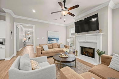 908 Elliston Dr, Gonzales, LA 70737 - photo 4