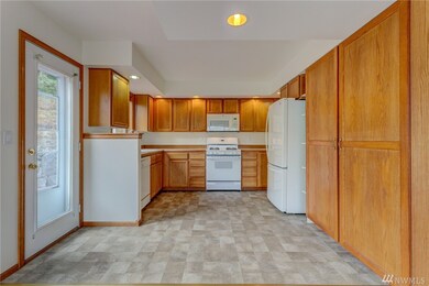 2711 Lakeridge Ln, Bellingham, WA 98226 - photo 4