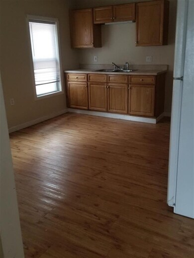 9 Linden St, Nashua, NH 03064 - photo 4