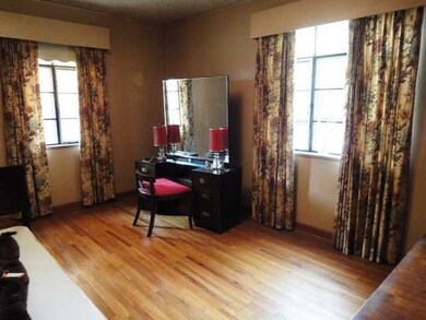 385 Garden Rd, Columbus, OH 43214 - photo 4