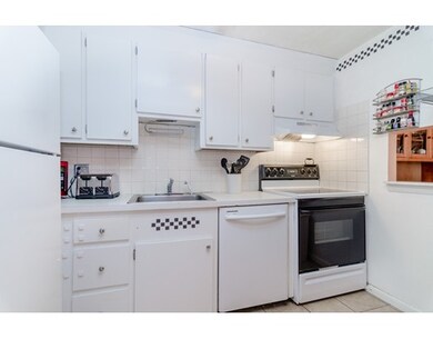 65 Fountain Ln unit 14, South Weymouth, MA 02190 - photo 2