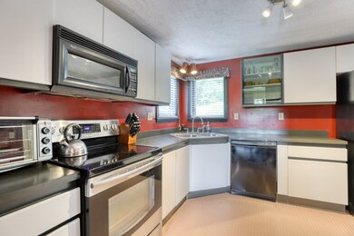 52 Hill Terrace, Ludlow, MA 01056 - photo 6