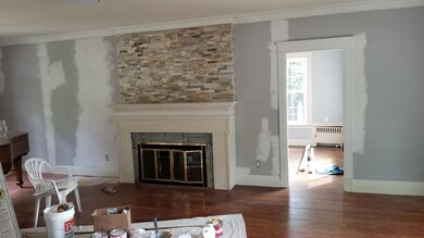 239 Madison Ave W, Holyoke, MA 01040 - photo 5