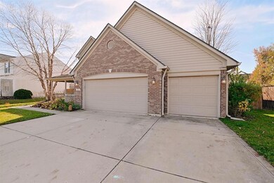 523 Acorn Dr, Whiteland, IN 46184 - photo 5