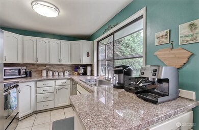 1210 S 258th St, Des Moines, WA 98198 - photo 6