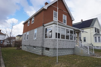 37 Franklin St, Ludlow, MA 01056 - photo 4