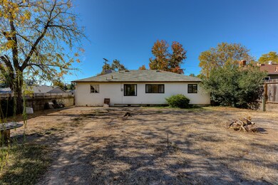 2463 Ramona Place, Redding, CA 96002 - photo 5