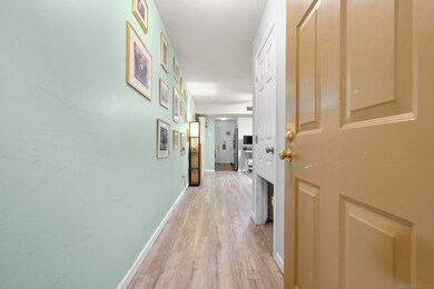 2 Concorde Way unit A4, Windsor Locks, CT 06096 - photo 7