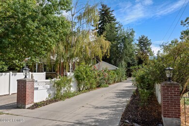 2508 E Murray Holladay Rd, Holladay, UT 84117 - photo 6