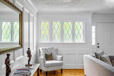 Family Room's Diamond Pane Windows