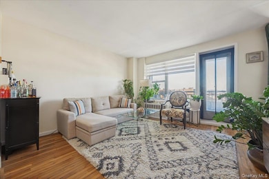 Lido Shores unit 4G, Long Beach, NY 11561 - photo 6