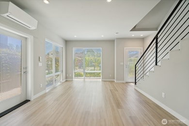 527 S Cloverdale St unit A, Seattle, WA 98108 - photo 7