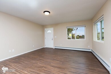 Living Room Unit 1 MS_76713-SMALL
