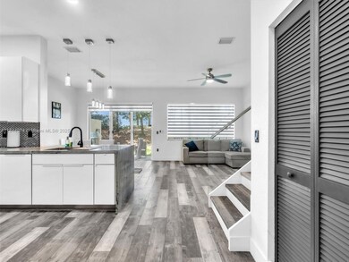 4331 SW 124th Way, Miramar, FL 33027 - photo 7