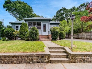 11 Edgewood Rd, West Newton, MA 02465 - photo 3