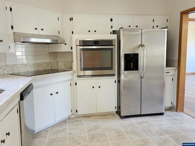 555 W Hills Way NW, Salem, OR 97304 - photo 7