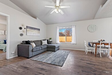 824 S Chestnut St, Nampa, ID 83686 - photo 7