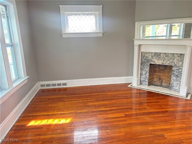 1278 E 115th St unit 2, Cleveland, OH 44108 - photo 3